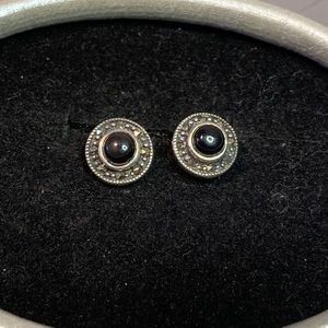 Vintage Dainty Natural Thailand Marcasite & Round Onyx Sterling Silver earrings